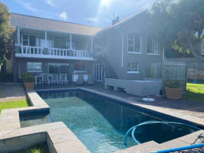 Noordhoek family home - Entertainers Dream